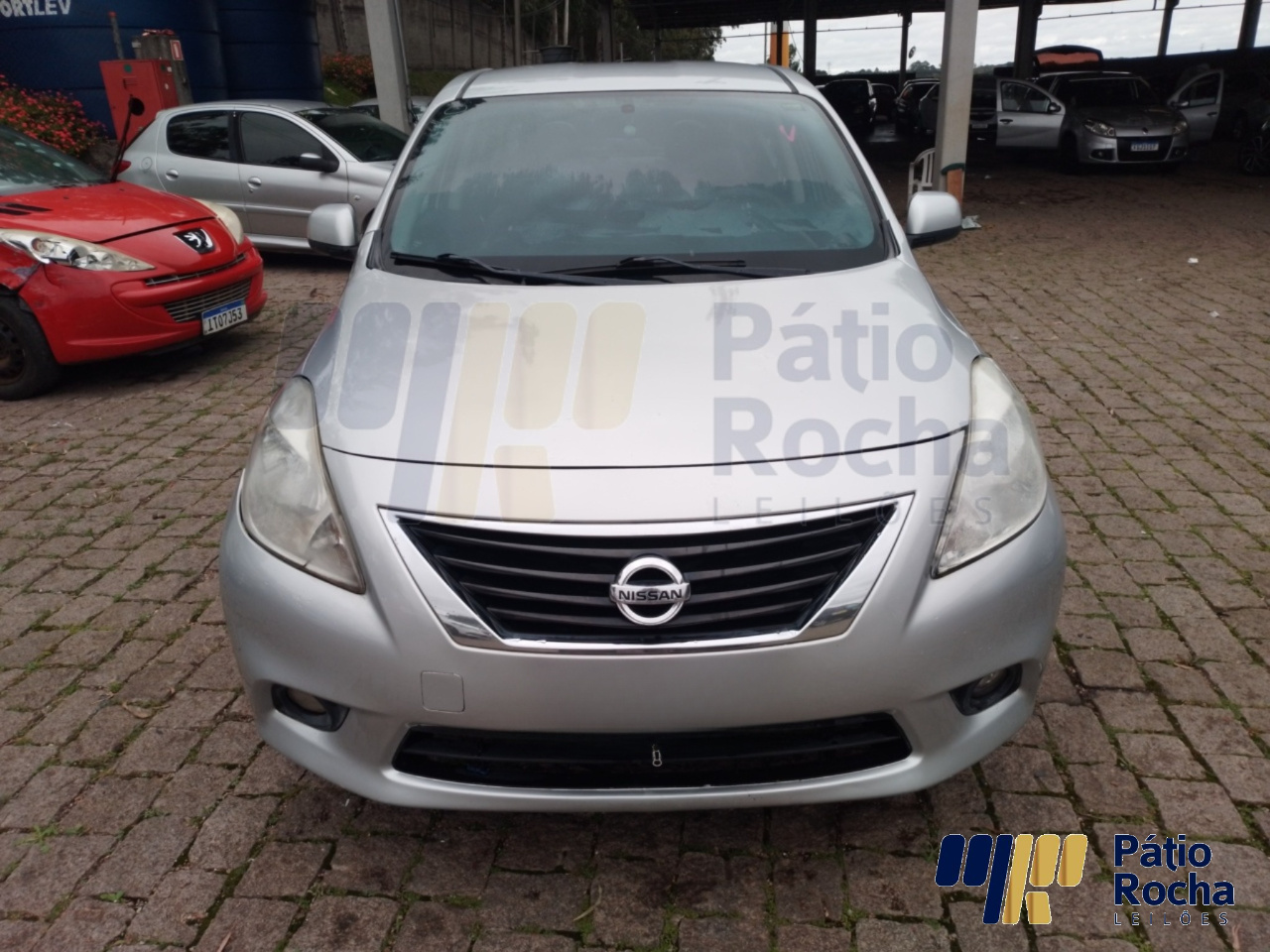 LOTE 28 NISSAN/VERSA 16 SV FLEX 2011/2012 