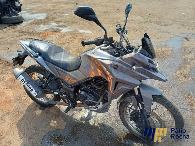 LOTE 25 DAFRA NH 190SYM CBS 2022/2023  